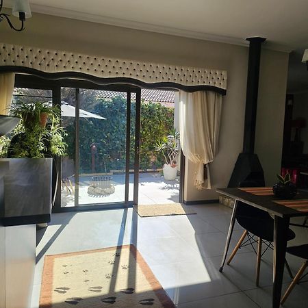 Cora'S Boutique Bed & Breakfast Swakopmund Exterior photo
