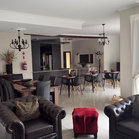 Cora'S Boutique Bed & Breakfast Swakopmund Exterior photo