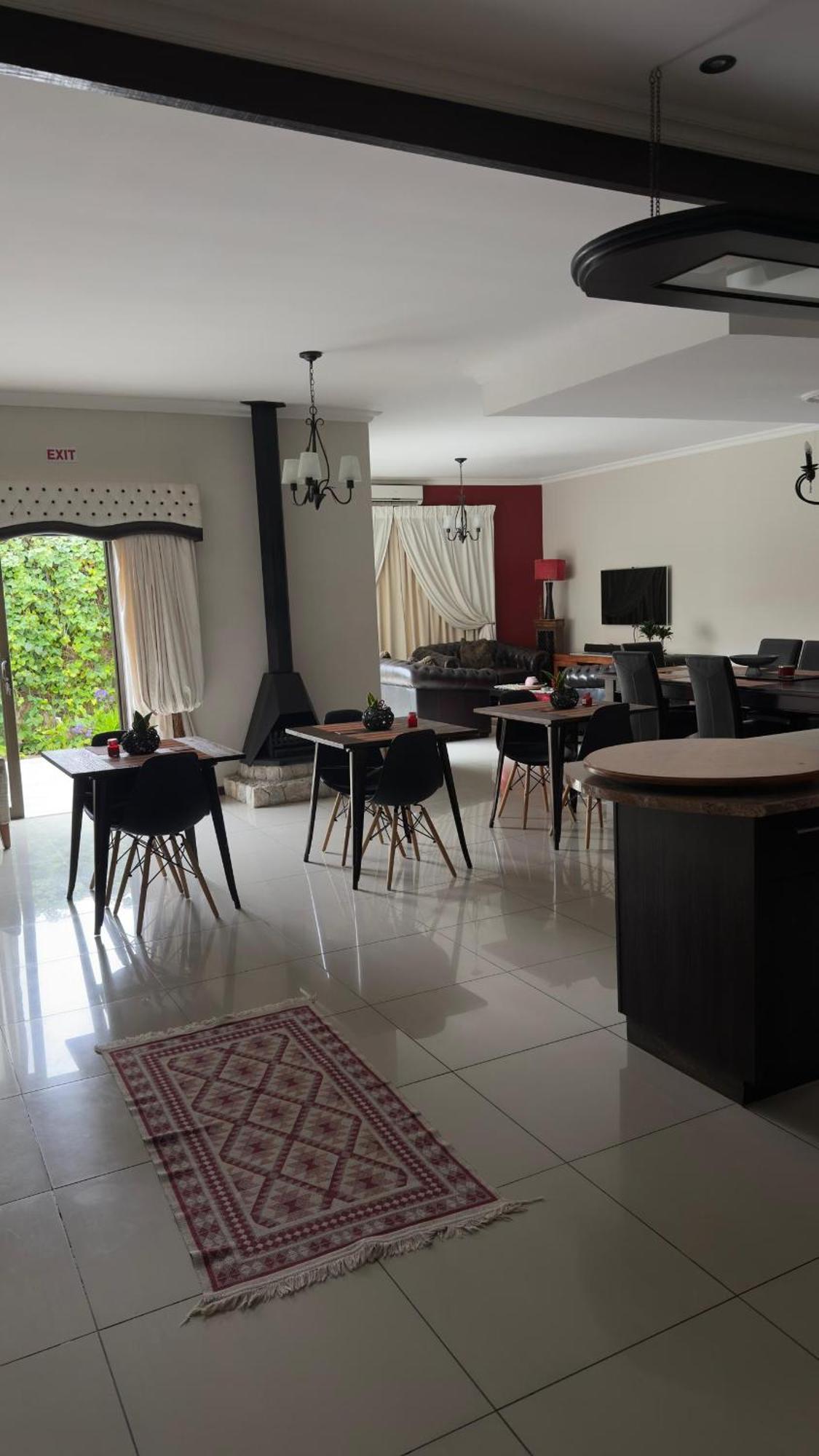 Cora'S Boutique Bed & Breakfast Swakopmund Exterior photo